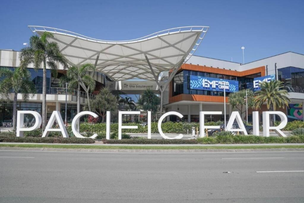 1b In The Heart Of Broadbeach! Apartment Gold Coast