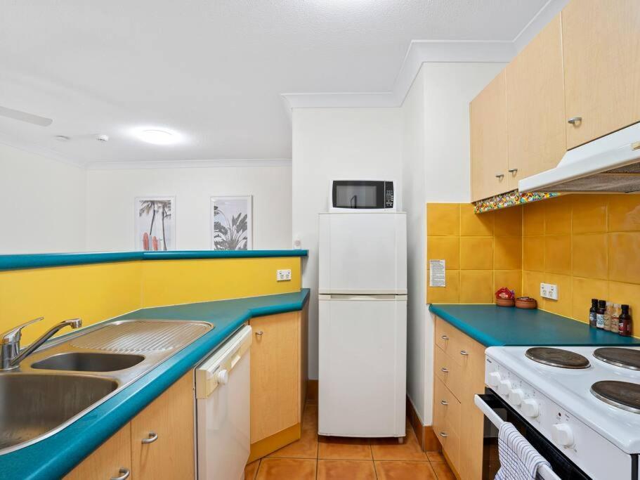 1b In The Heart Of Broadbeach! *